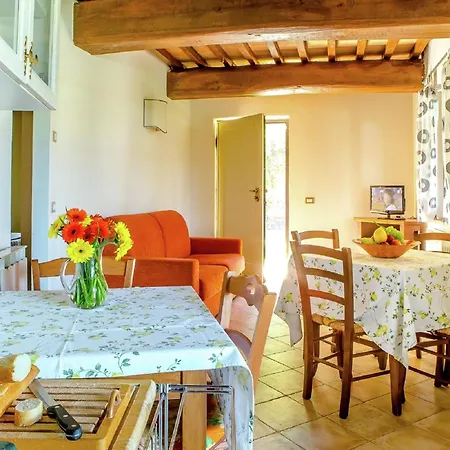 בית נופש Inviting In With Private Terrace